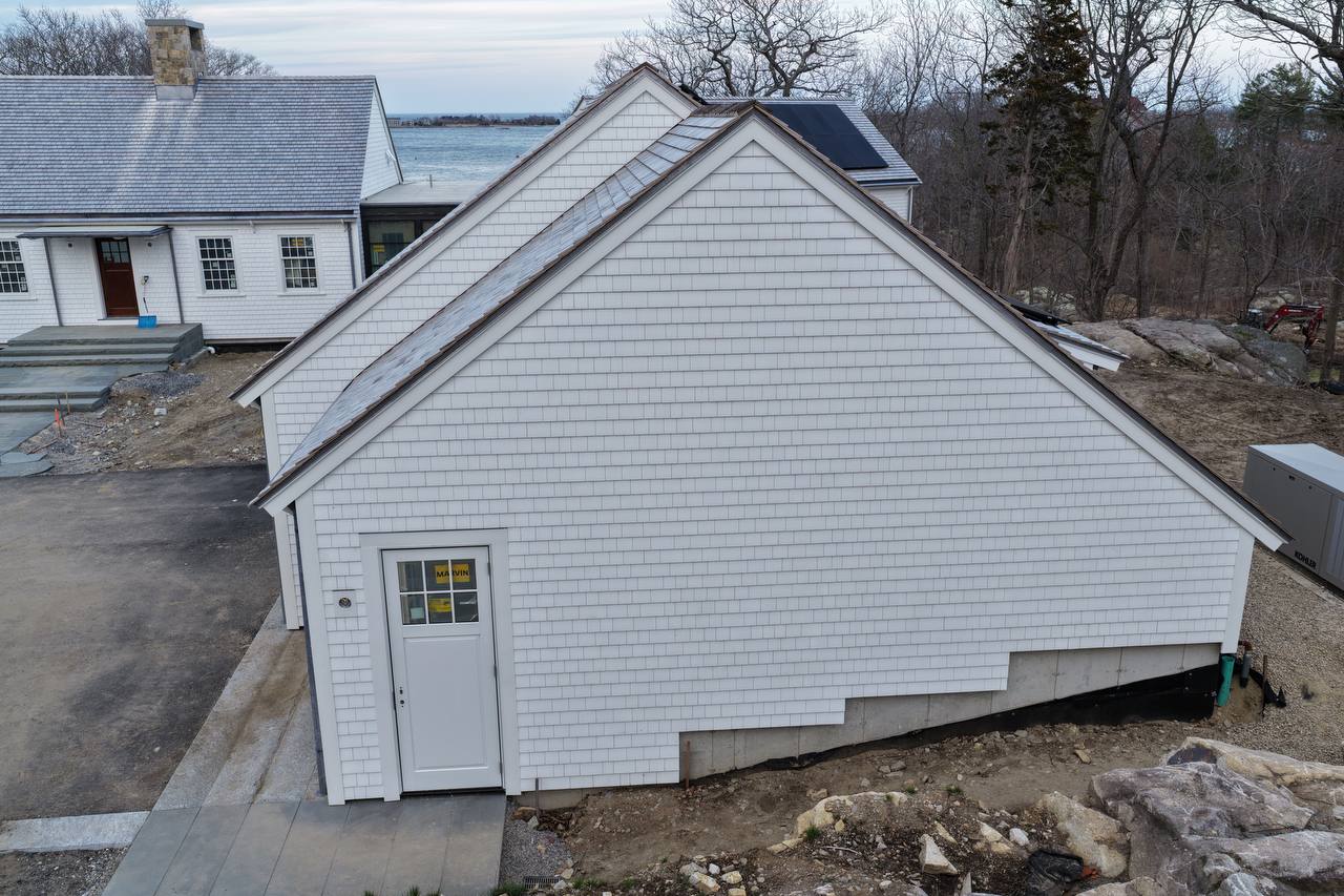 Corner joinery detail on siding