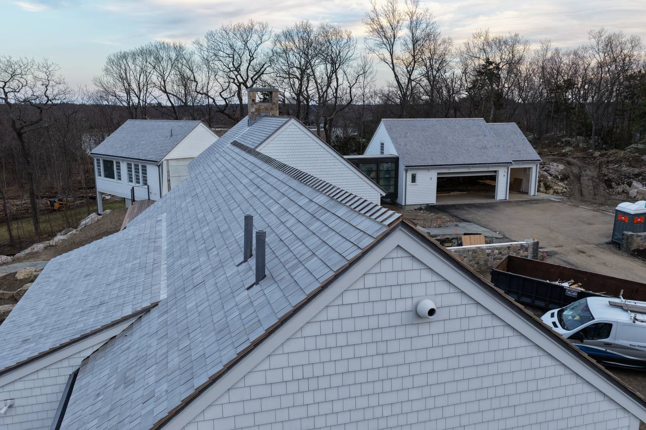 Roof ridge with cedar shingles