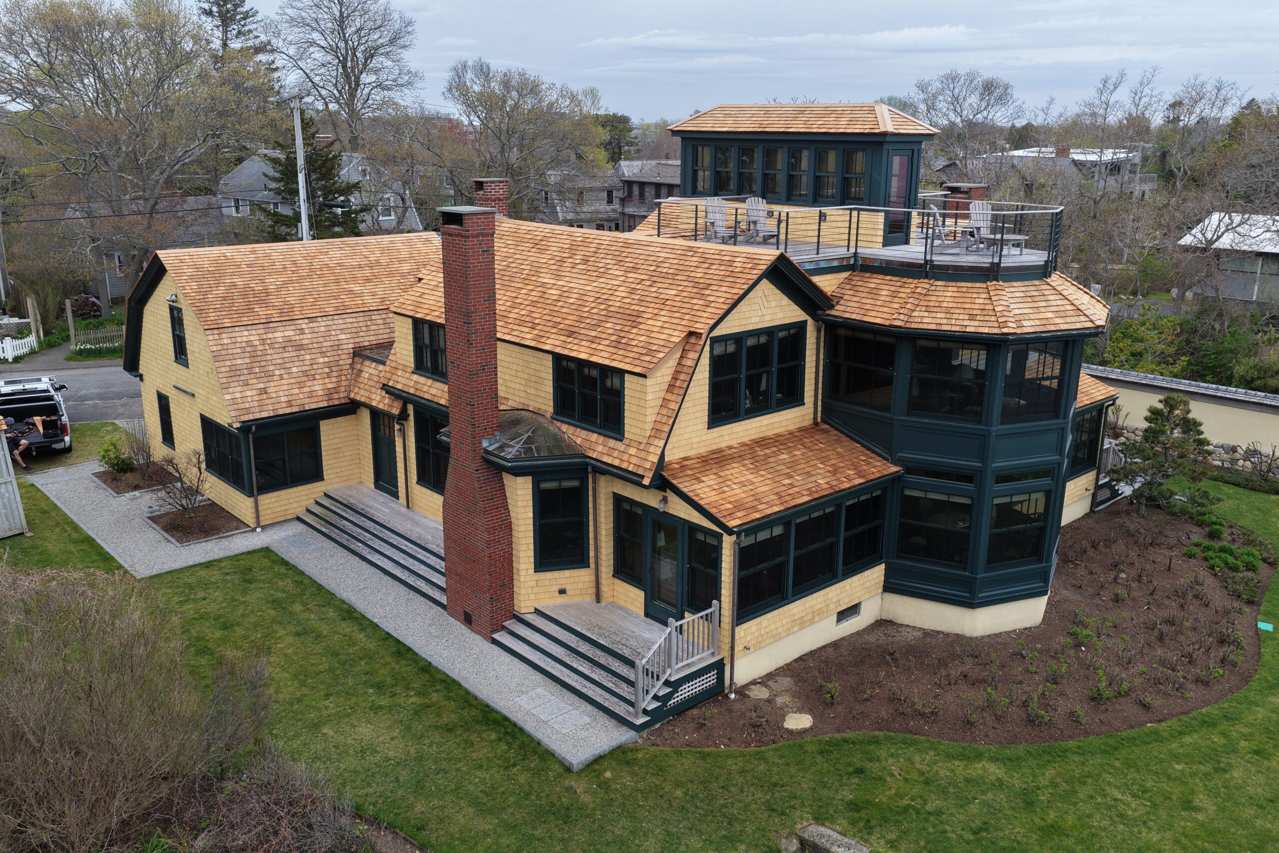 Yellow cedar siding - view 11